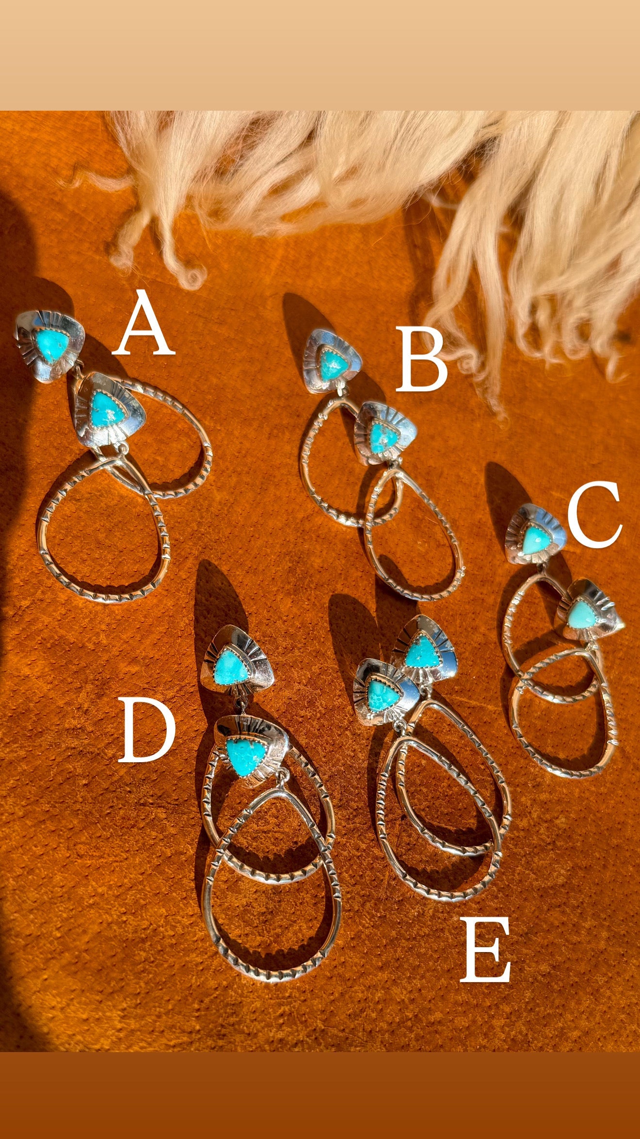 Vashti Hoop Earrings - Turnback Pony ™ - Earring