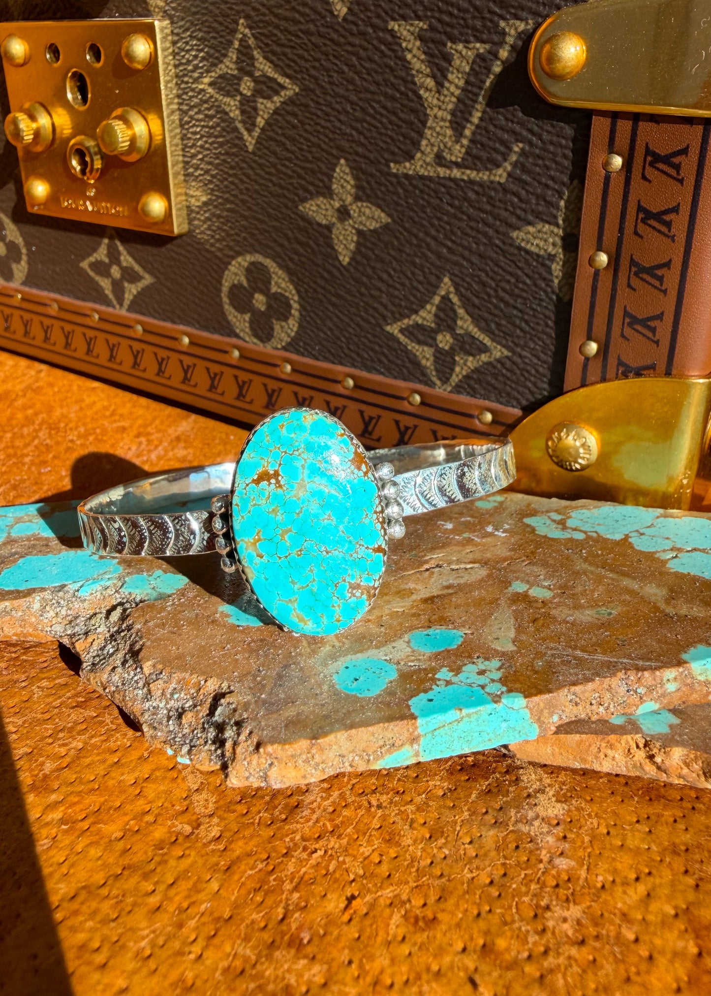 Rose Cuff - Turnback Pony ™ - Bracelet