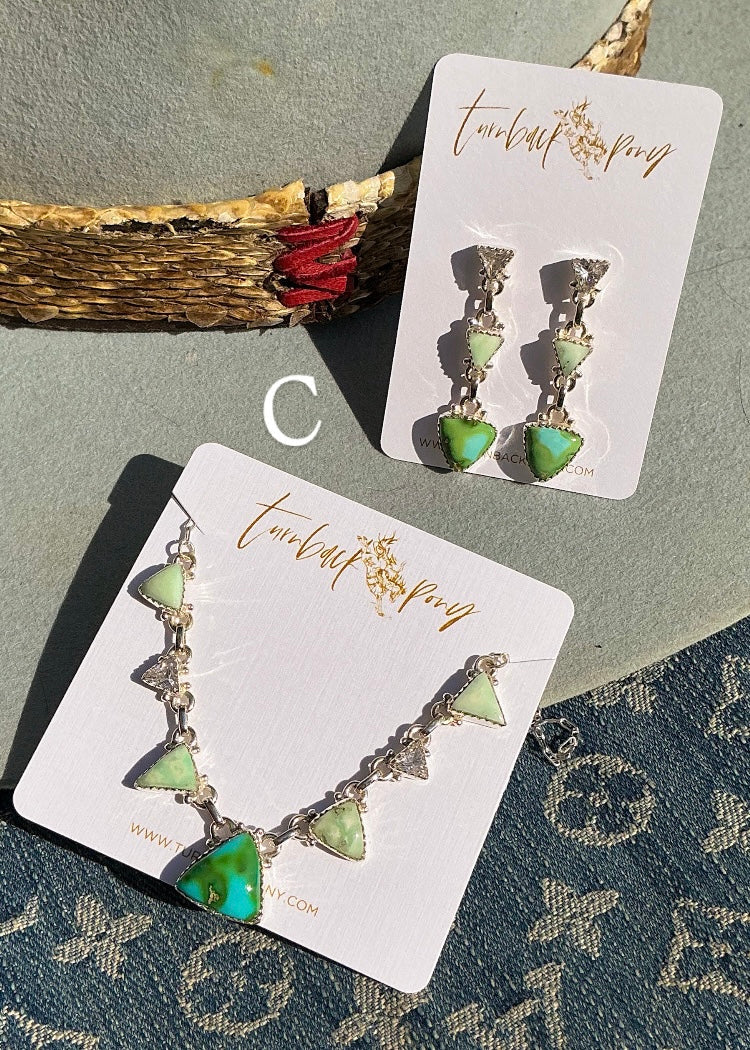 Once Upon A Time Set - Turnback Pony ™ - Necklace earring set