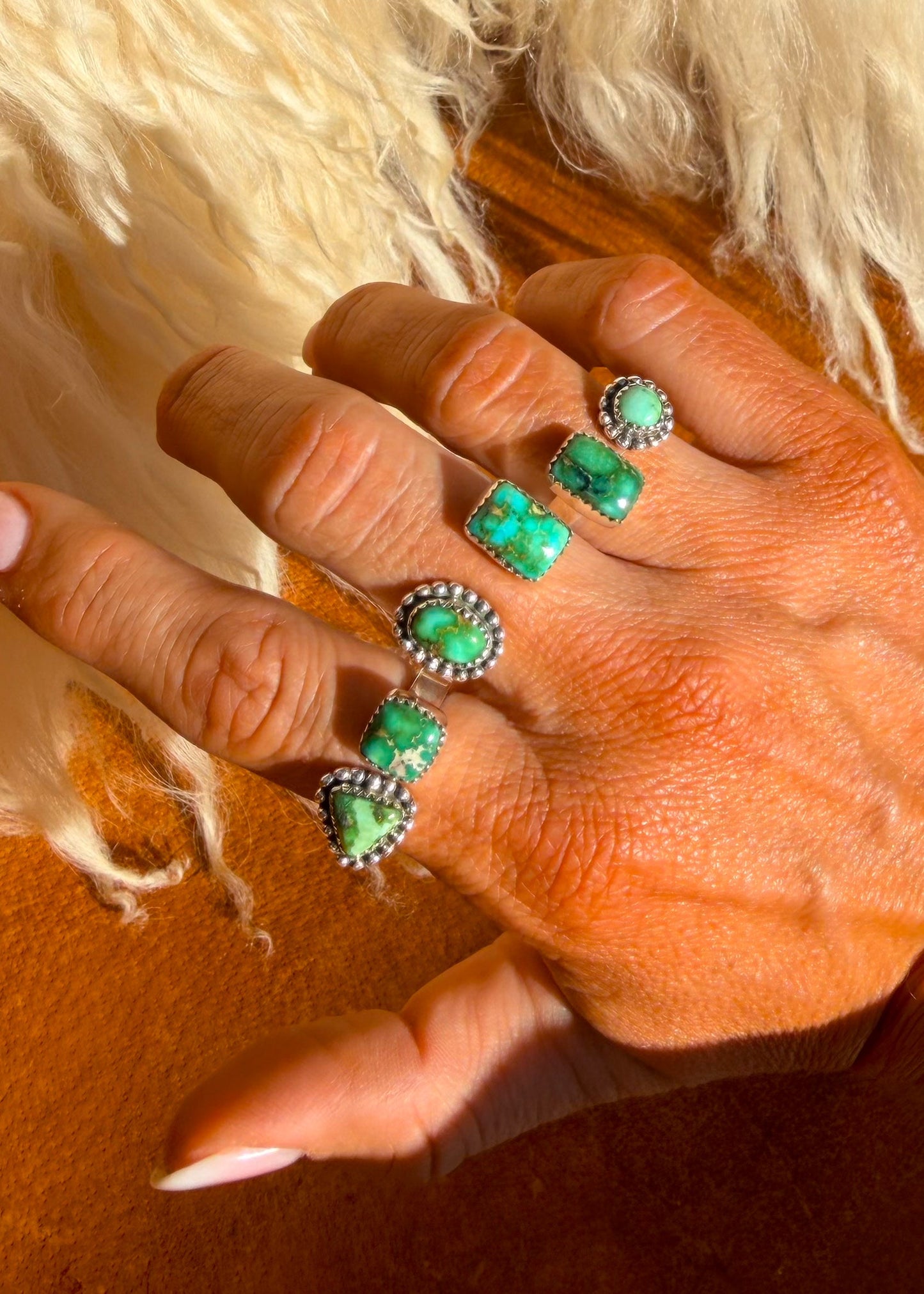 Magdalene Ring - Turnback Pony ™ - Ring