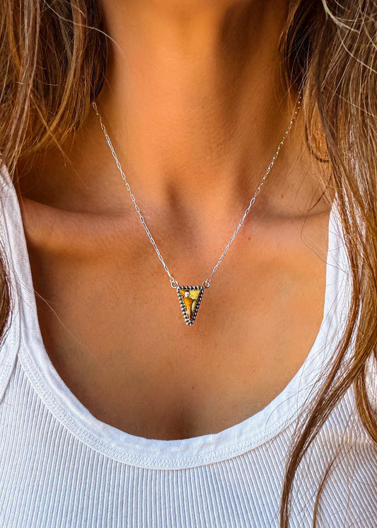 Maley Necklace (Lemon) - Turnback Pony ™ - Necklace