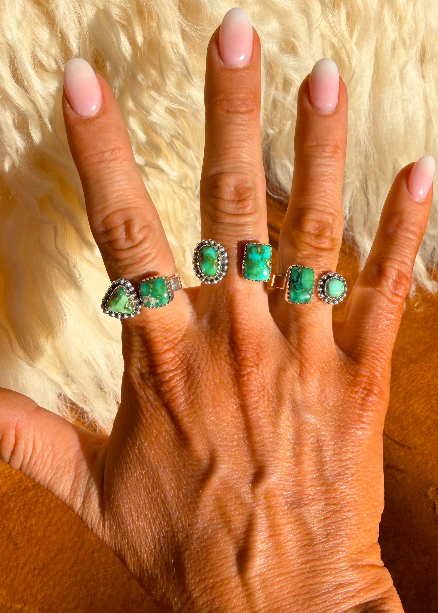 Magdalene Ring - Turnback Pony ™ - Ring