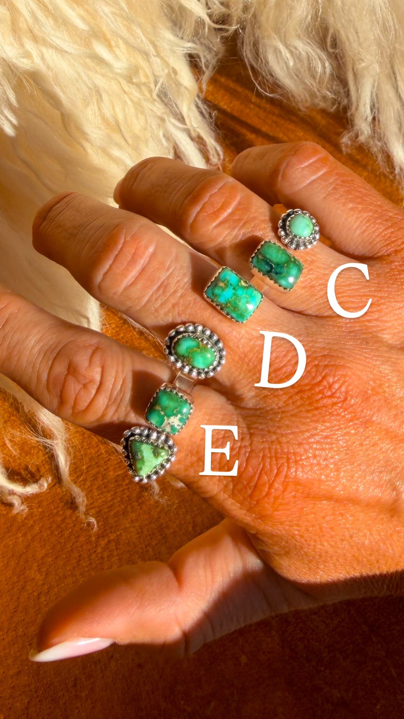 Magdalene Ring - Turnback Pony ™ - Ring