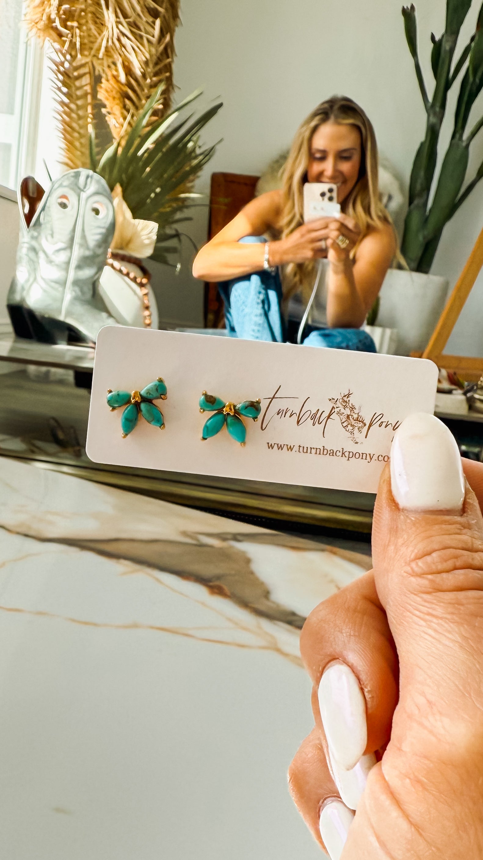 Rosa Gold Studs - Turnback Pony ™ - Earring