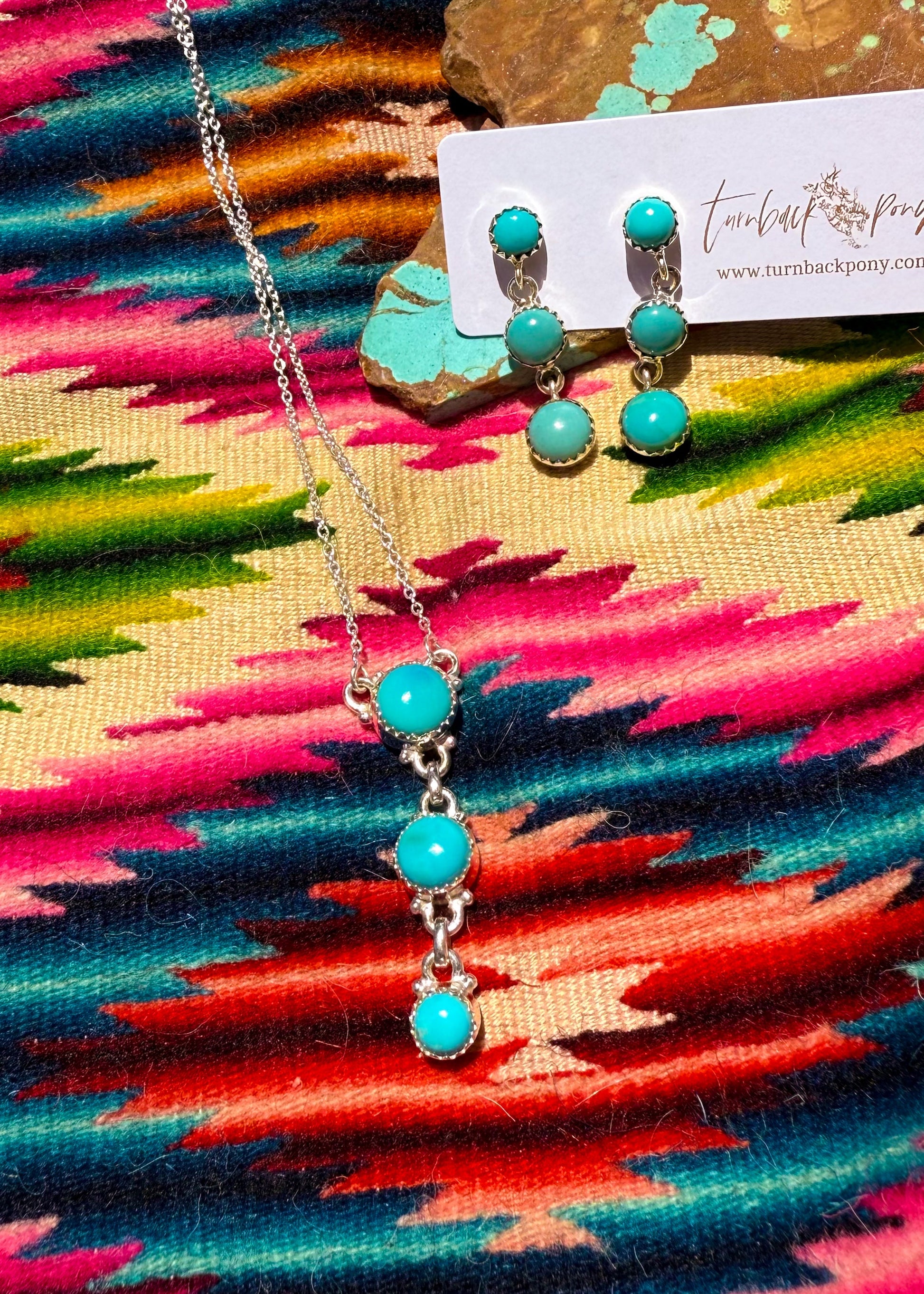 Raven Set - Turnback Pony ™ - Necklace earring set