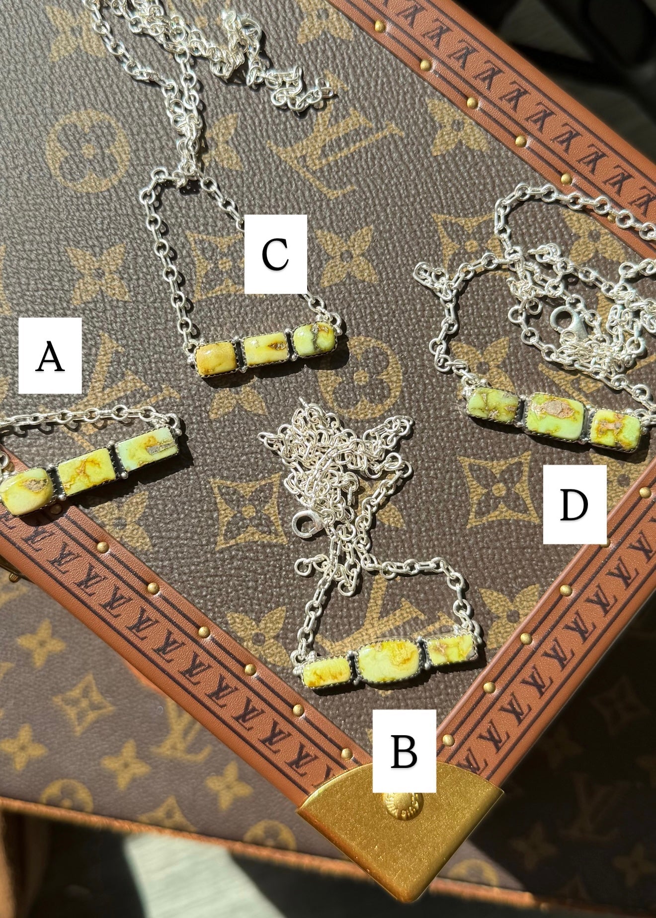 Showdown  Necklace - Turnback Pony ™ - Necklaces