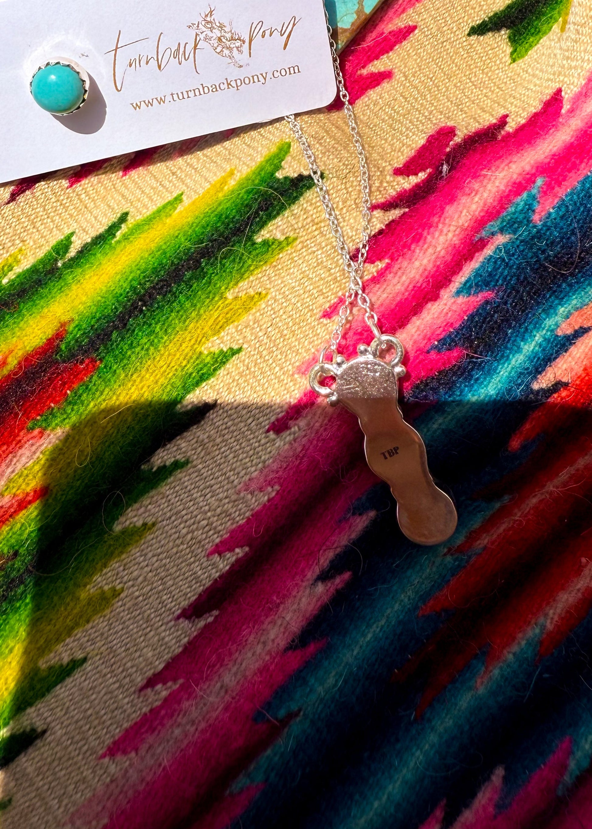 Essential Set - Turnback Pony ™ - Necklace earring set