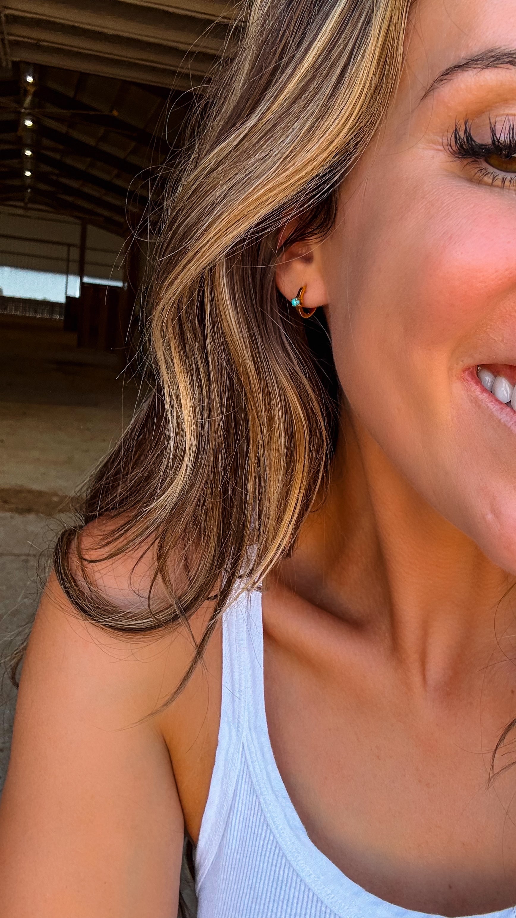Ellie Gold Hoops - Turnback Pony ™ - Earring