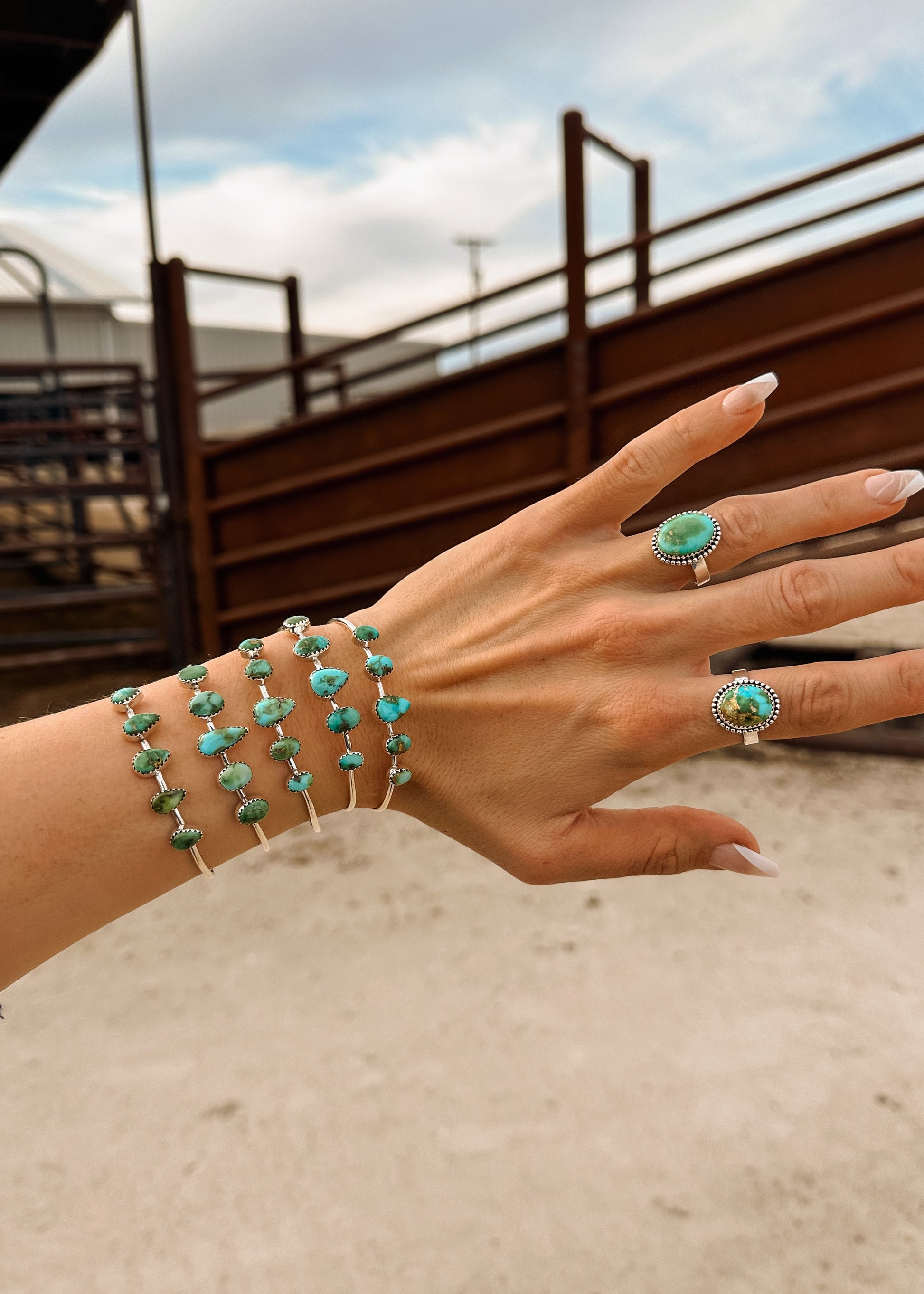 Shay Cuff - Turnback Pony ™ - Bracelet