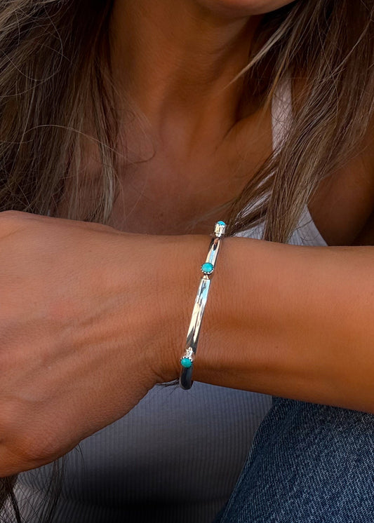 Johnny Cuff - Turnback Pony ™ - Bracelets