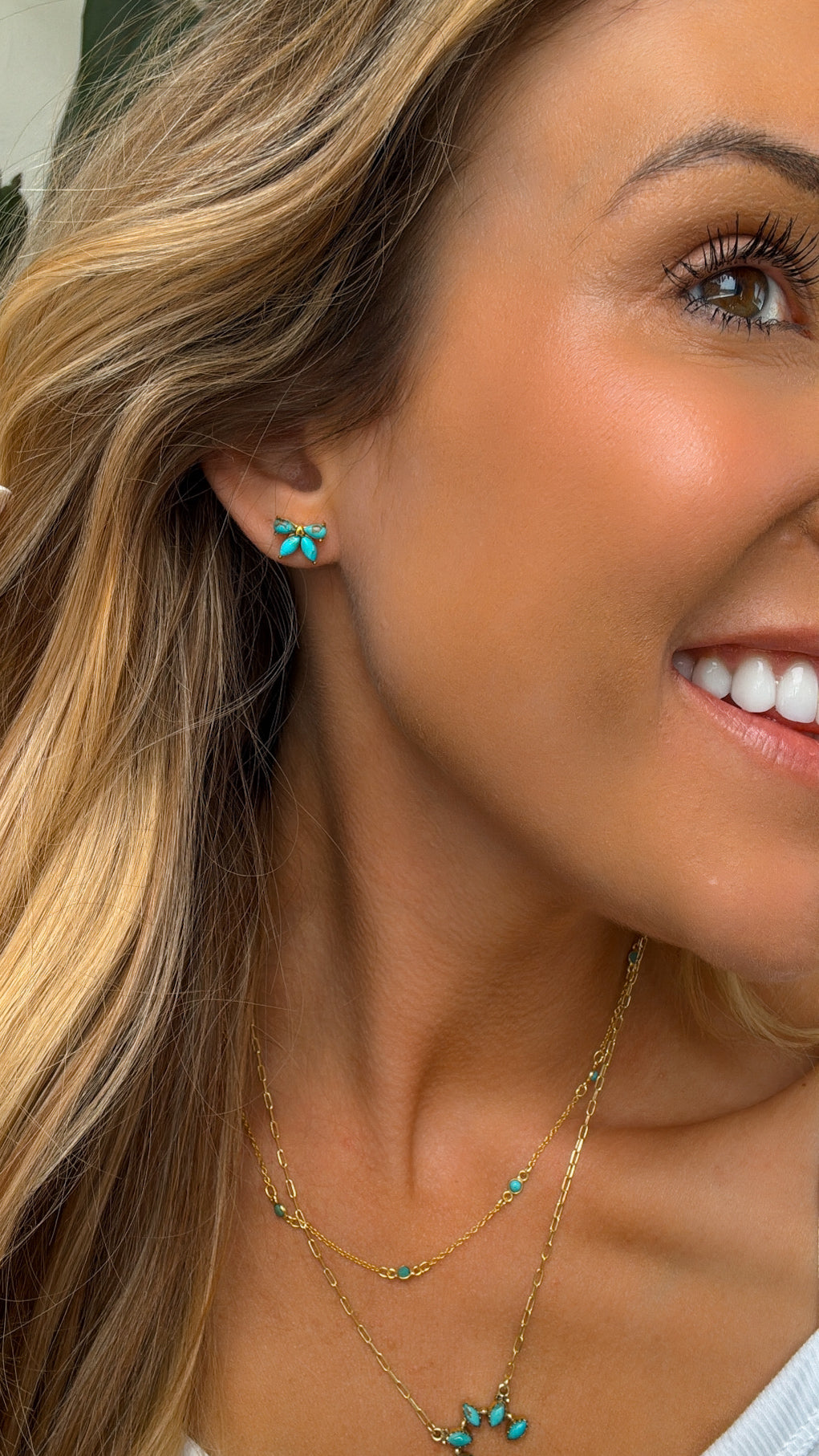 Rosa Gold Studs - Turnback Pony ™ - Earring