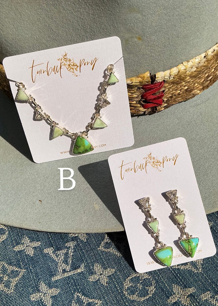 Once Upon A Time Set - Turnback Pony ™ - Necklace earring set