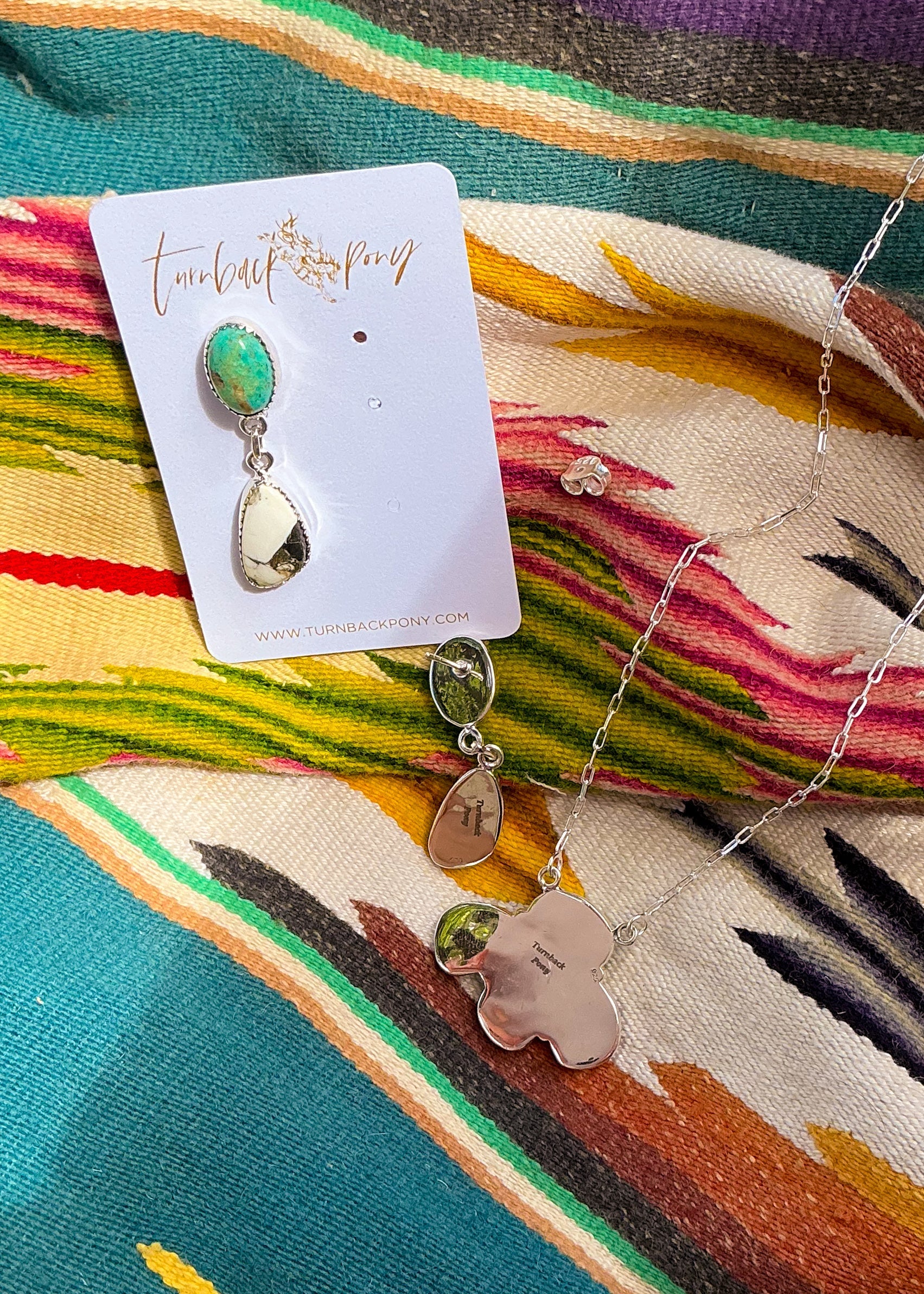 Midnight Petal Set - Turnback Pony ™ - Necklace earring set