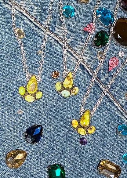 Klove Necklace - Turnback Pony ™ - Necklaces