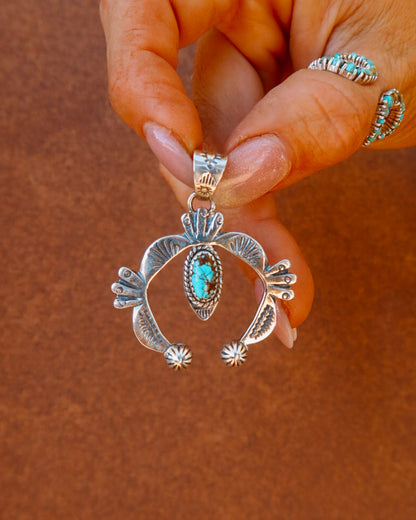 Naja Pendant